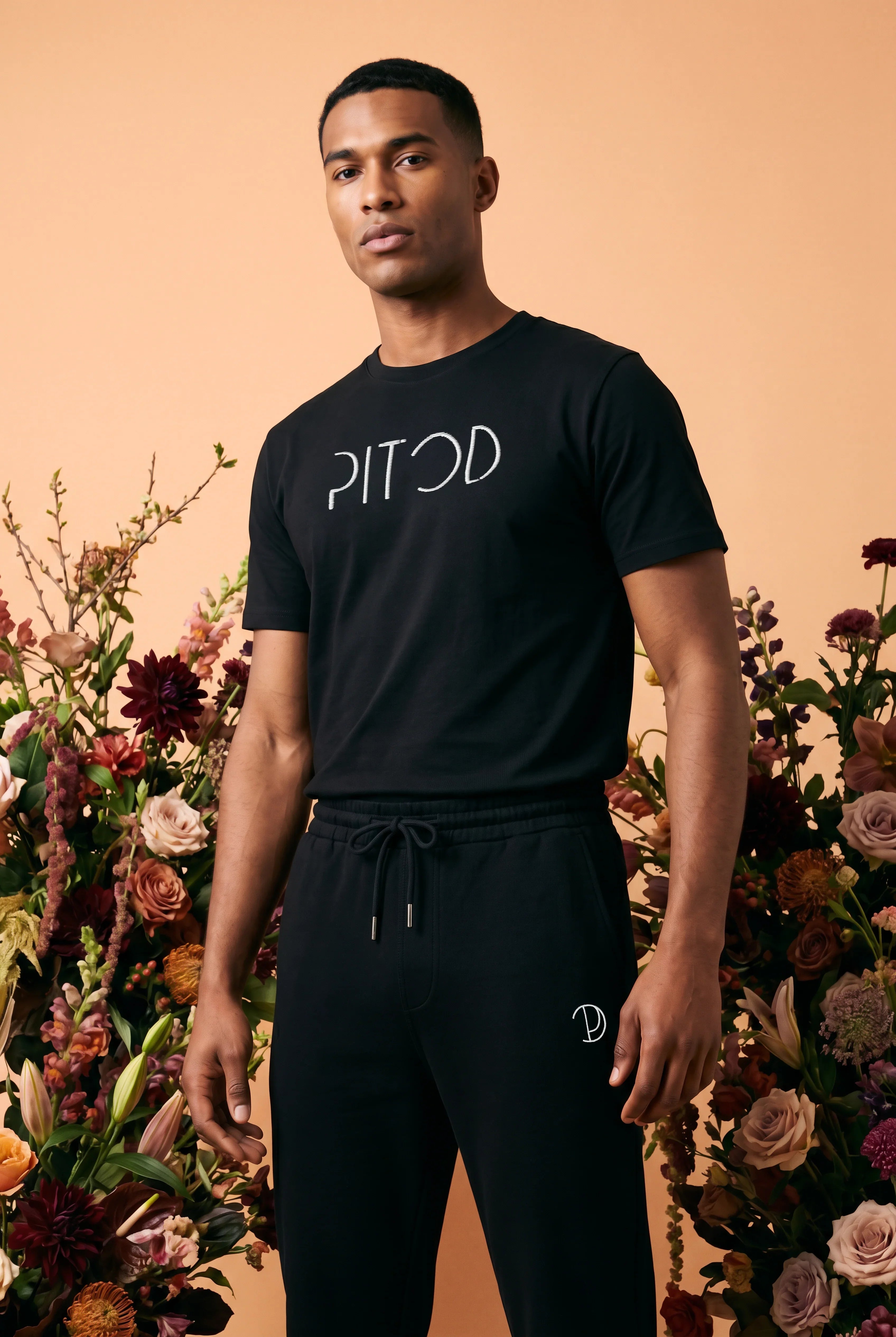 Brodert Pitod T-skjorte
